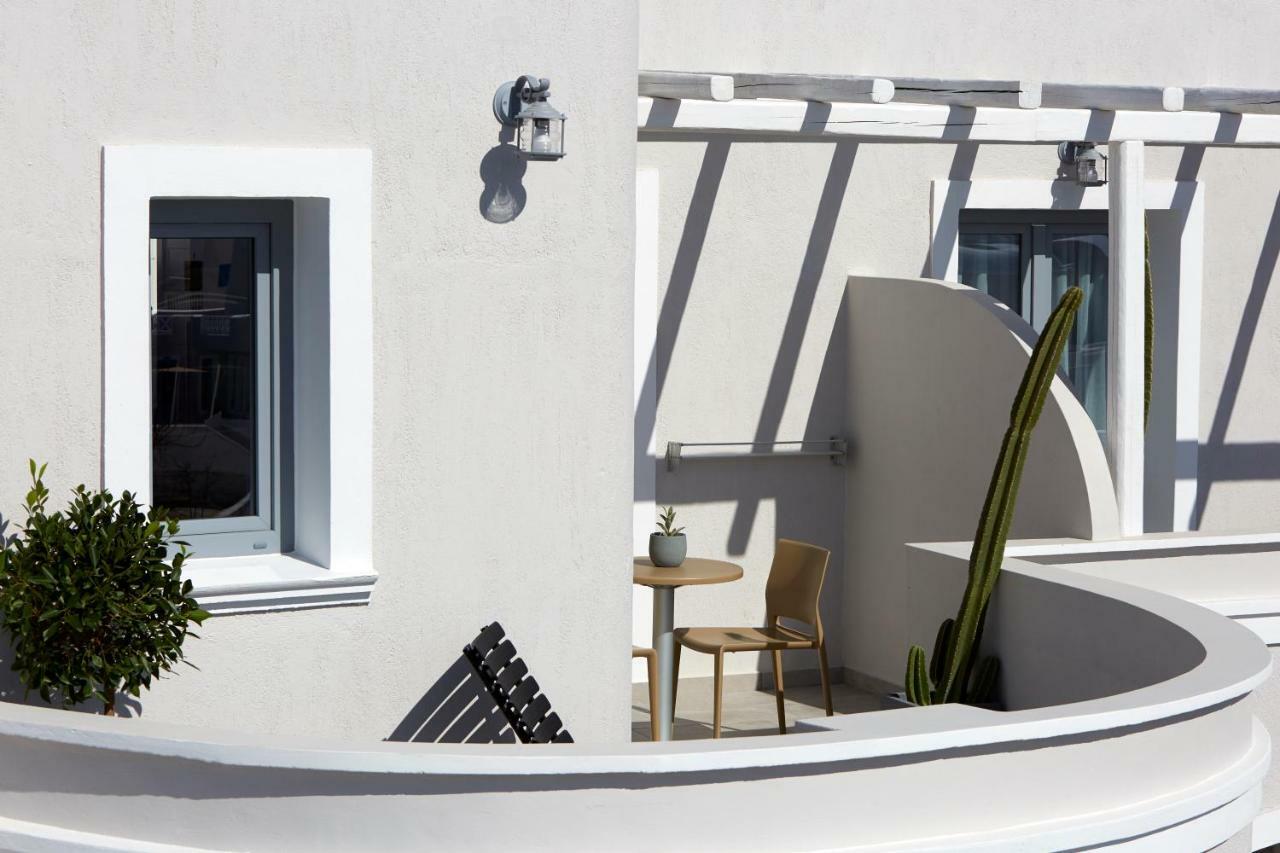 Pnoi Luxury Suites Karterados  Exterior photo